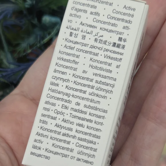 Dr Barbara Sturm Hyaluronic Serum Mini + Skin1004 Madagascar Centella Hyalu-Cica - Picture 8 of 15